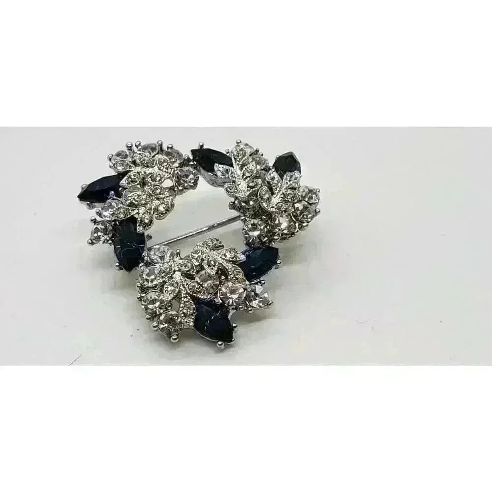 Vintage Brooch Blue And Clear Crystal Rhinestones Flower Leaves Wreath